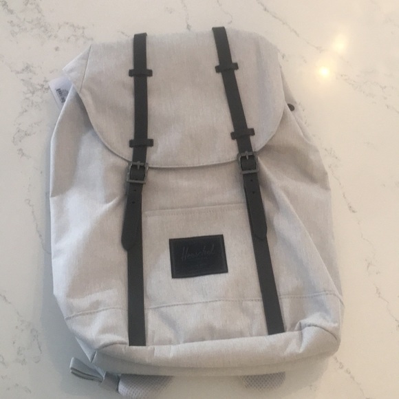 Herschel Retreat Backpack in Raven Crosshatch - Picture 8 of 9